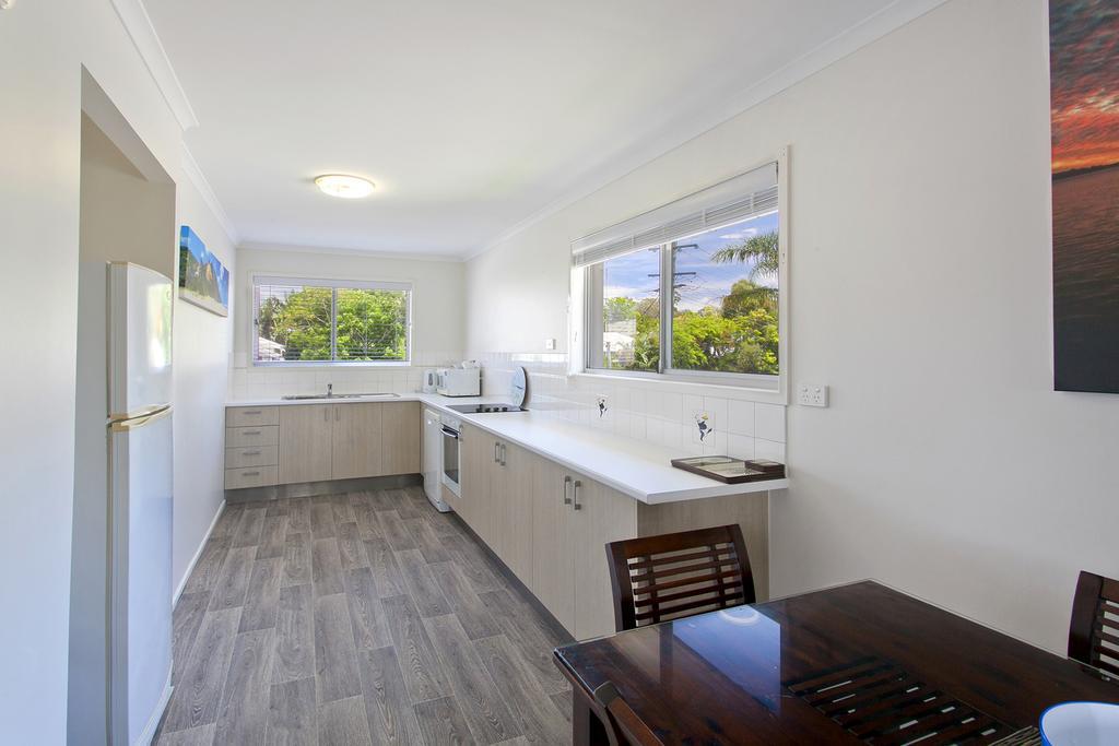 Regency Waterfront Noosa Aparthotel Noosaville Exterior photo